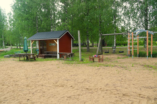 Pitkäjärven kylänranta
