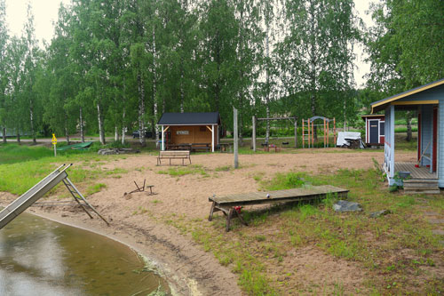 Pitkäjärven kylänranta